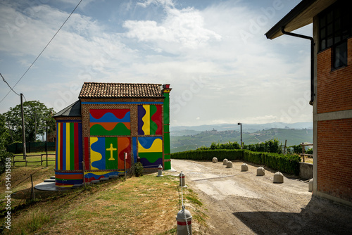 Provinz Cuneo in der Region Piemont Italien. Landschaft und Castiglione Falletto Dorfpanorama, Unesco Standort, Piemont, Norditalien Europa. photo