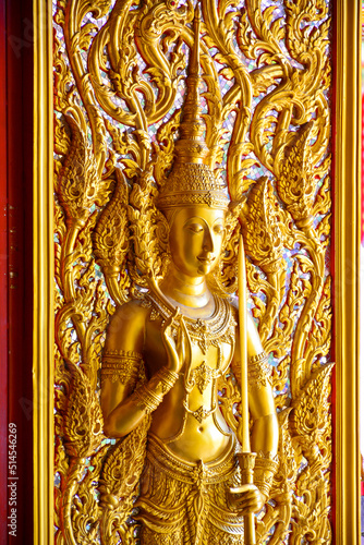 thai temple door © Siri.P