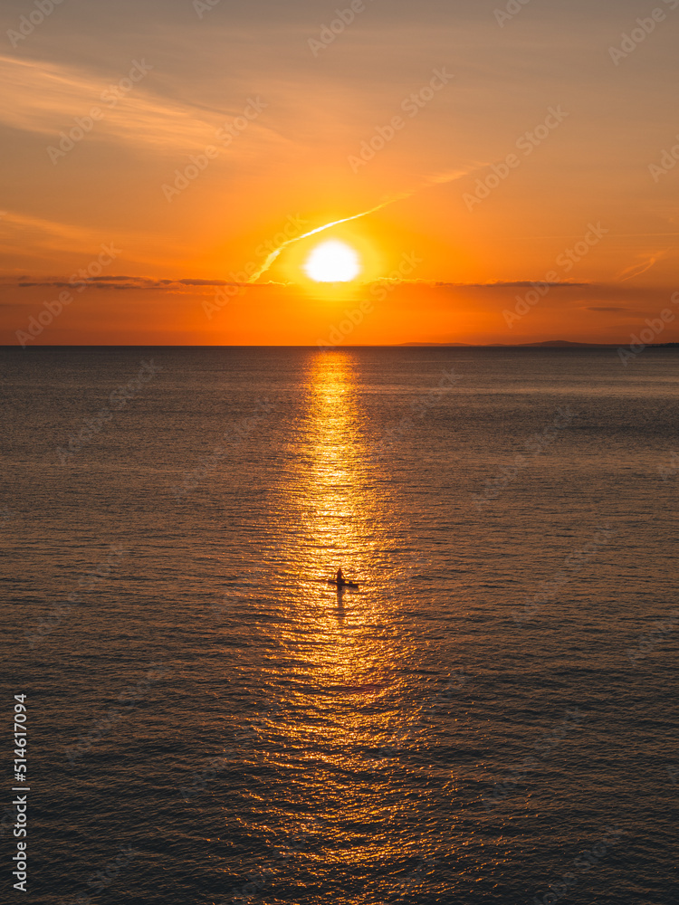 Obraz premium sunset over the sea