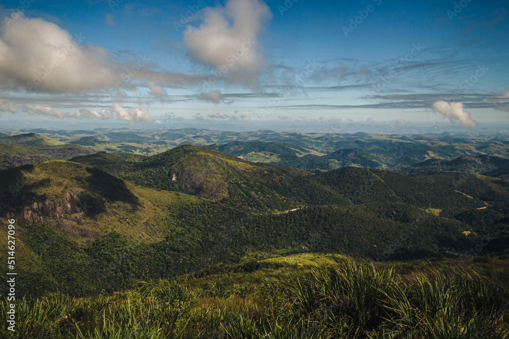 Vista de montañas desde la Piedra de Itaipava, Petrópolis, Brasil 2