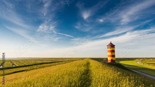 Fotografering Der Pilsumer Leuchtturm in Ostfriesland; Deutschland