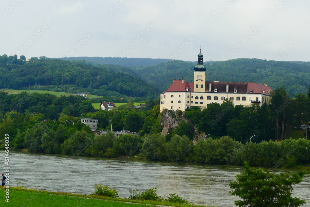 Schloss Persenbeug an der Donau Schloss Persenbeug an der Donau