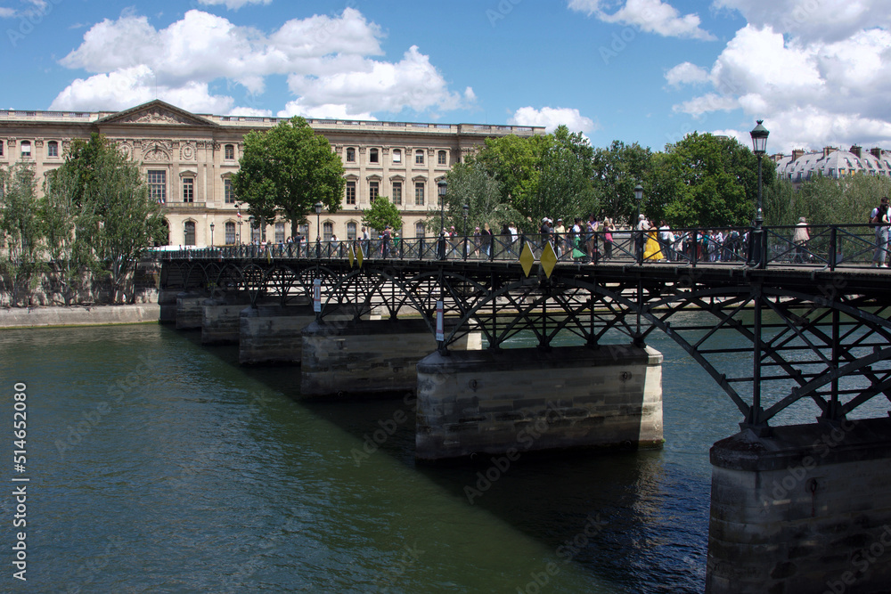Bridge Sera Senghor, Beauty of Paris, détails.
