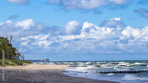plaża nad polskim morzem bałtyckim