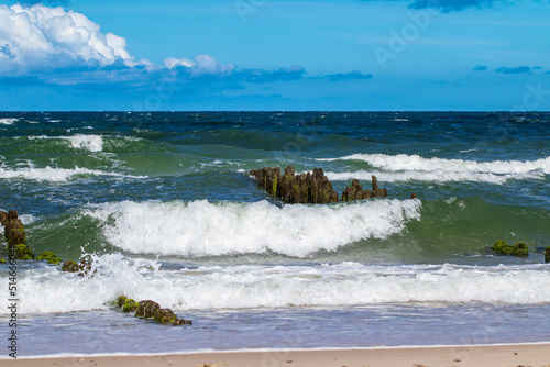 Fototapeta Naklejka Na Ścianę i Meble -  plaża nad polskim morzem bałtyckim
