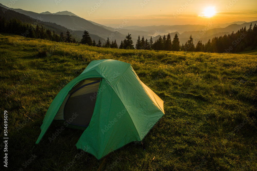 Namiot w górach. Rumunia Alpy Rodniańskie