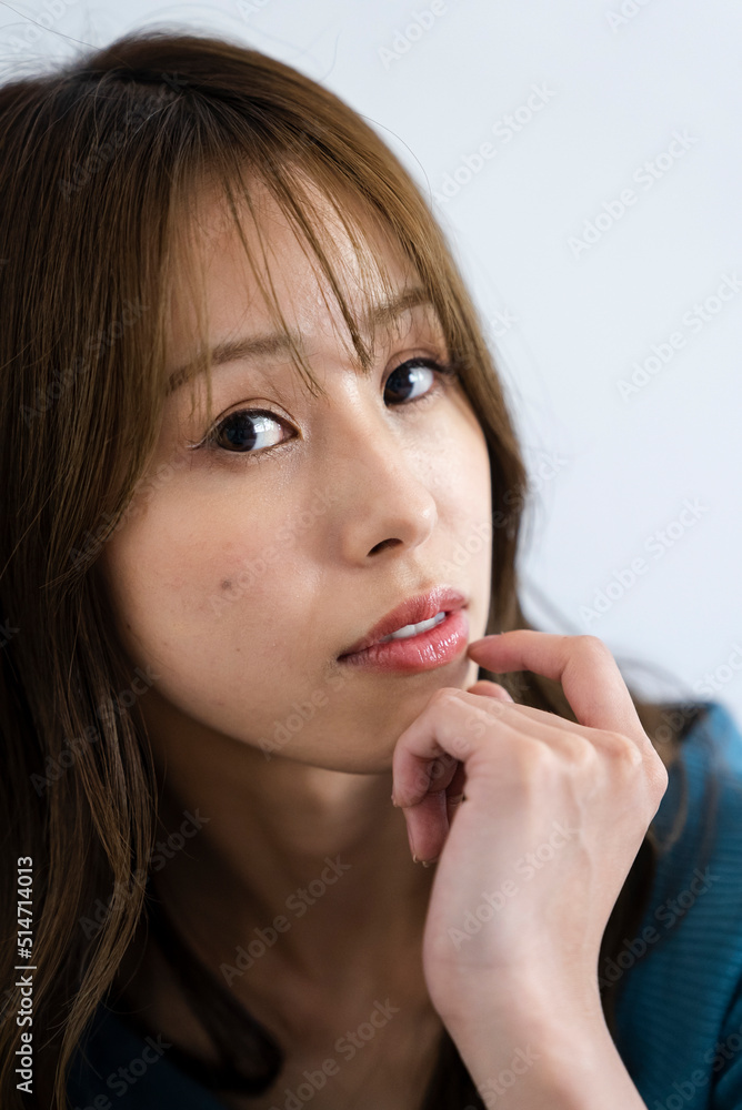 リラックスした女性 リラックスした女性