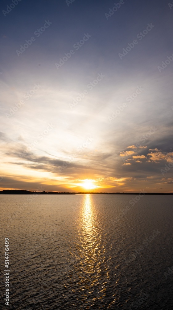 Obraz premium sunset over the sea