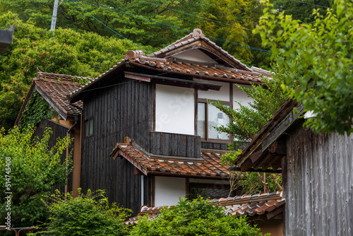日本の岡山県の吹屋のとても美しい町の風景 © 仁 藤原