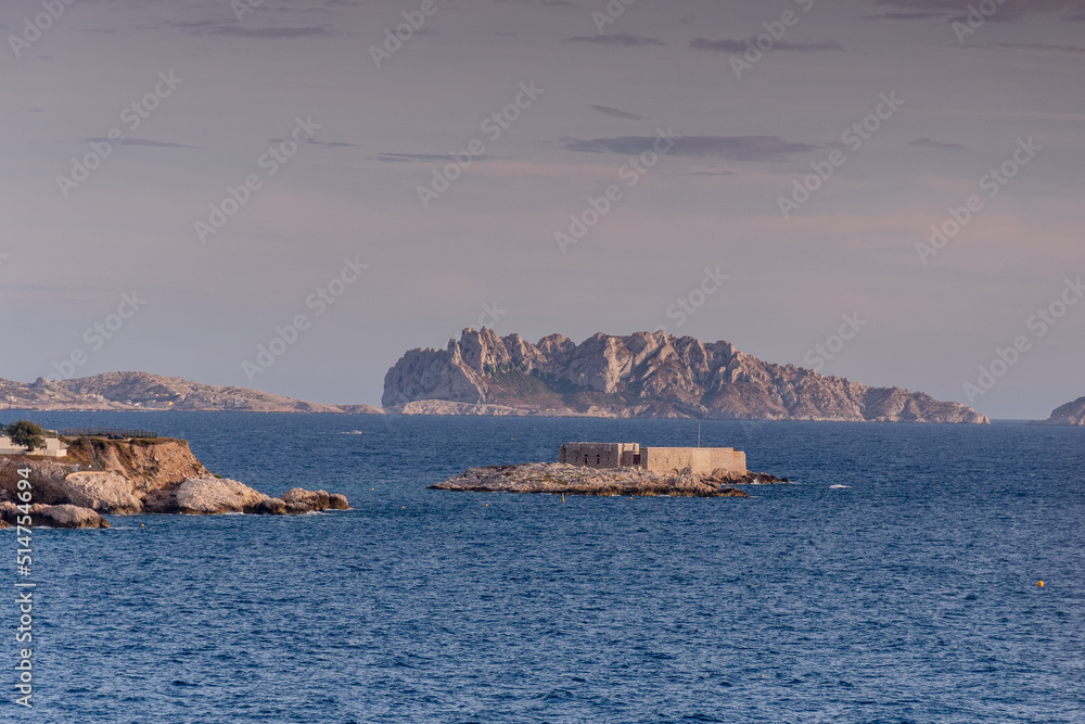 Marseille depuis la mer.