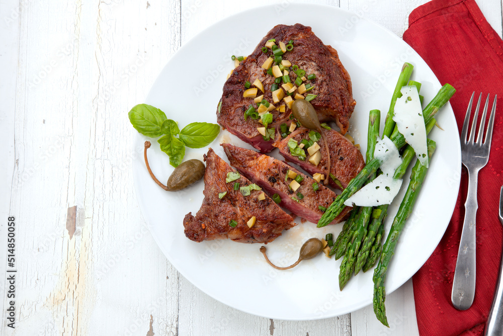 Grilled Steak with Asparagus Grilled Steak with Asparagus