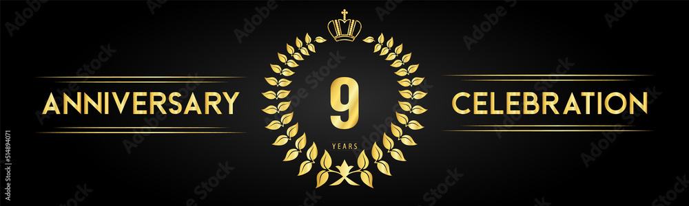 Naklejka premium 9 years anniversary celebration logo with laurel wreath and royal crown isolated on black background. Premium design for happy birthday, wedding, celebration events, greetings card, graduation.