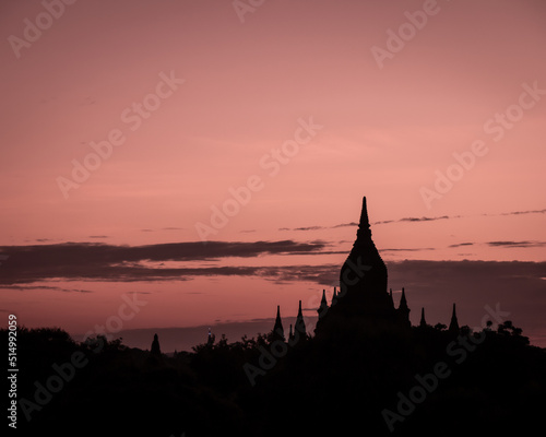 Sunset on a view of Thatbyinnyu temple pagoda in old Bagan, Myanmar © LeaGuPhoto