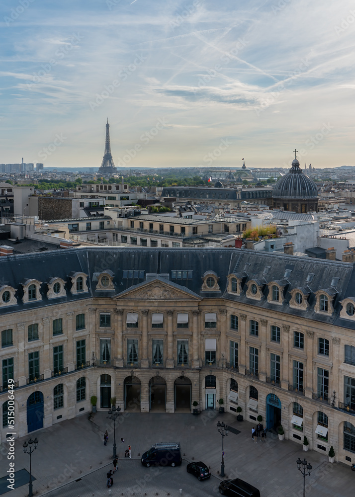 Paris, en haut de la colonne Vendôme