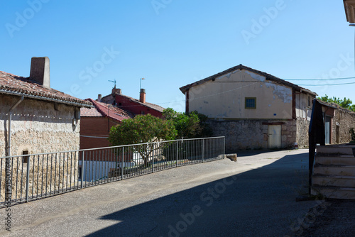 Empty rural villages in the interior of Spain, empty streets © Jorge