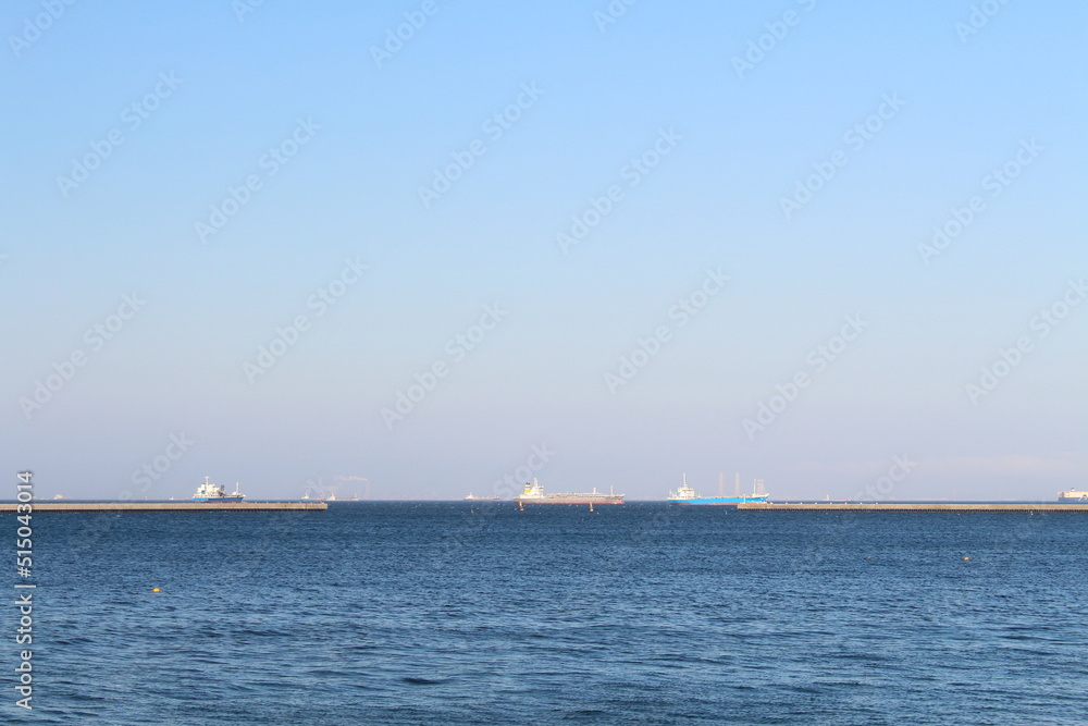 横浜港の工業地帯 全景