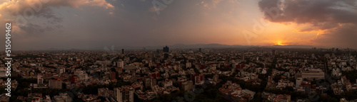 Panorámica aérea de la Ciudad de México desde el Paseo de la Reforma. CDMX, México