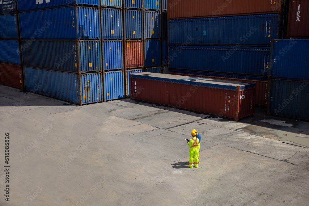 Stockfoto med beskrivningen Group workers people in safety uniforms and