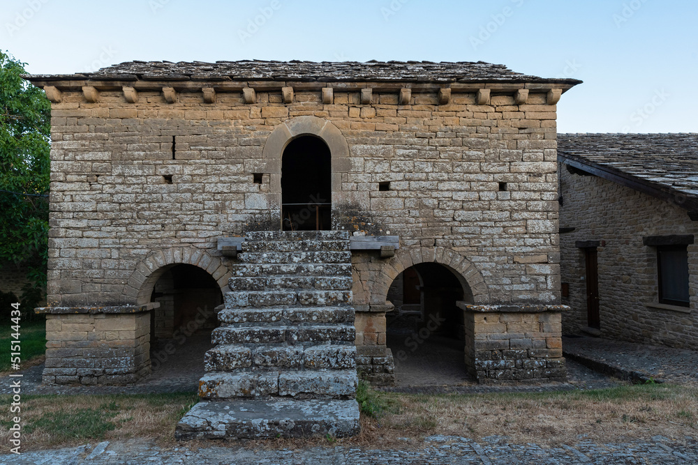 Iracheta-Iratxeta Romanesque Granary. Valdorba. Navarra