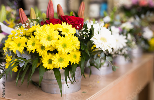 Fototapeta Naklejka Na Ścianę i Meble -  bouquet of flowers in a vase