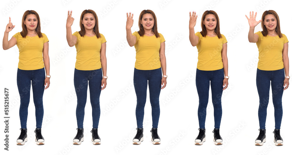 Obraz premium full portrait of the the same woman who counts from one to five