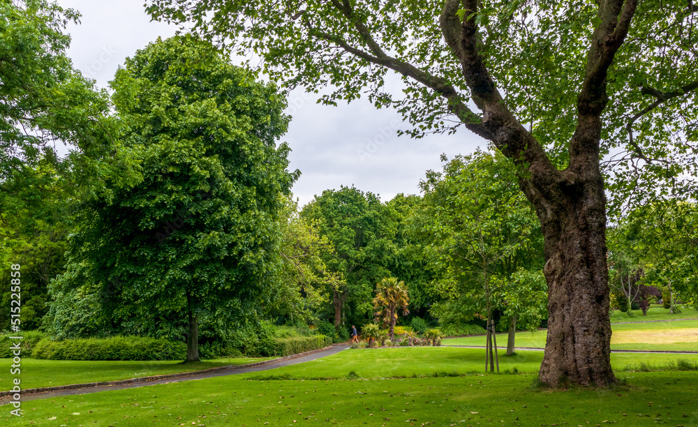 Scenic view of Merrion Square Park in Dublin, Ireland