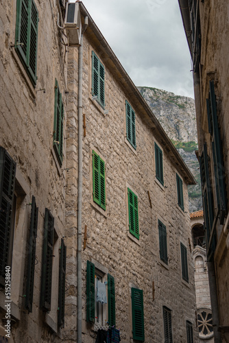 Fototapeta Naklejka Na Ścianę i Meble -  street in the town of Kotor