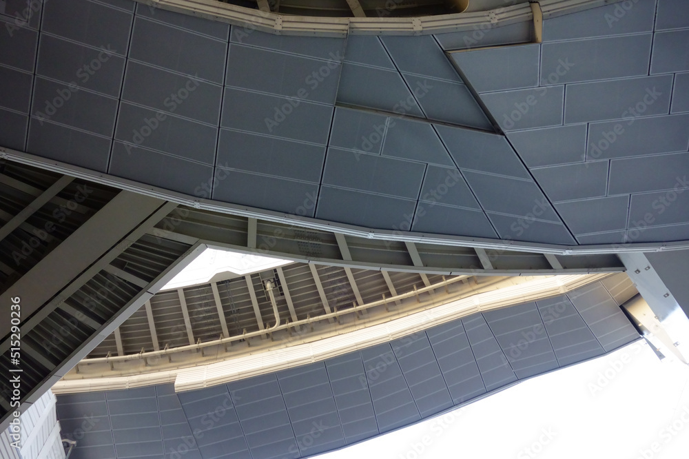 Fototapeta premium 高速道路のジャンクションを下から見上げた景色