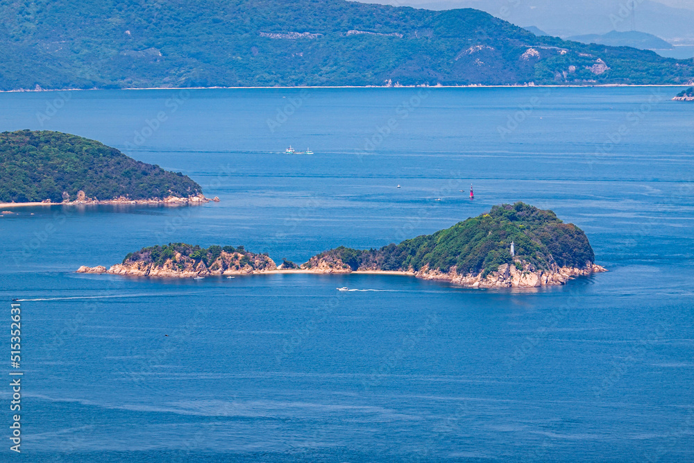 瀬戸内海を一望するあじ竜王山公園から源平合戦所縁の島々を見晴らす