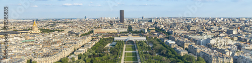 Tableau sur toile Champs de Mars park and Montparnasse tower seen from the second floor of the Eif