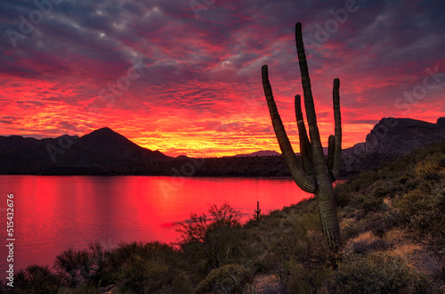 Sunset over desert Lake © Chrisfloresfoto