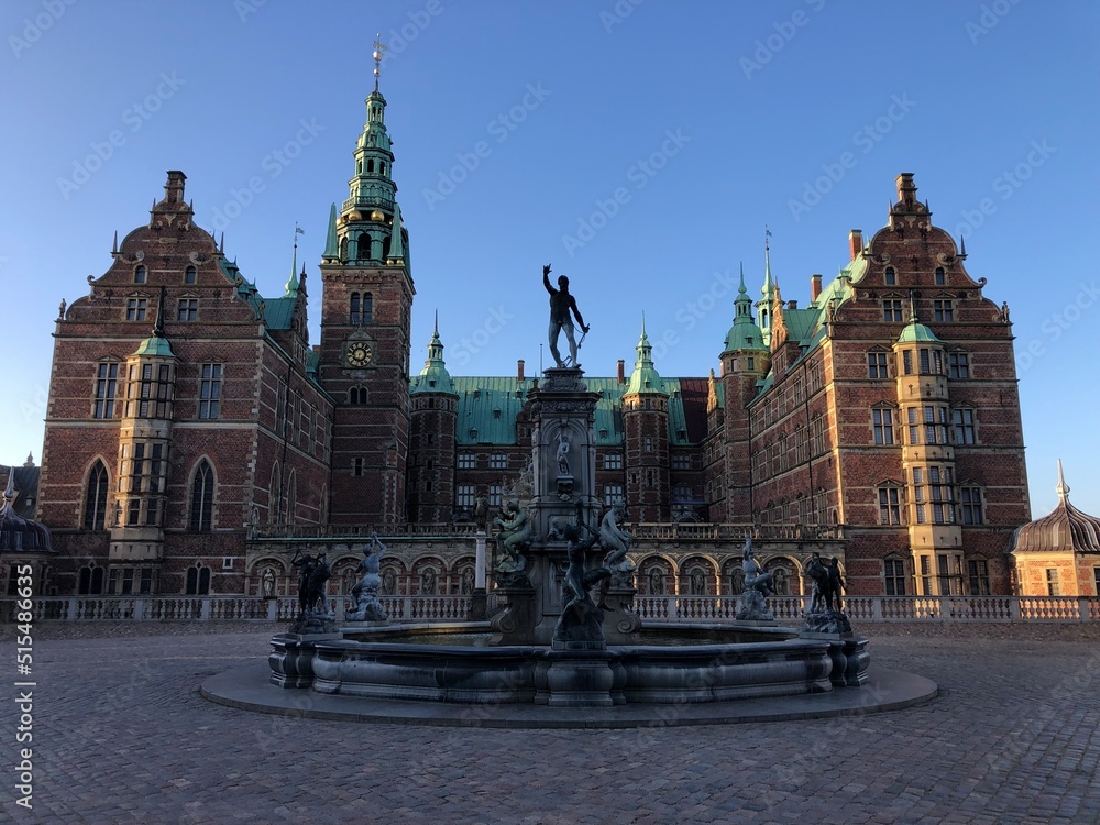 Fototapeta premium fountain and castle