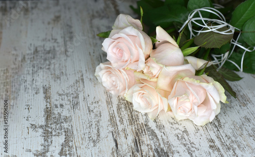 Beautiful bouquet of white roses © Viktoriia Pletska