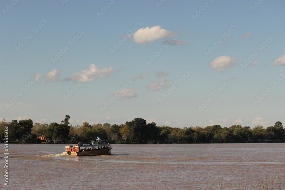 Fototapeta premium El taxi del río de La Plata