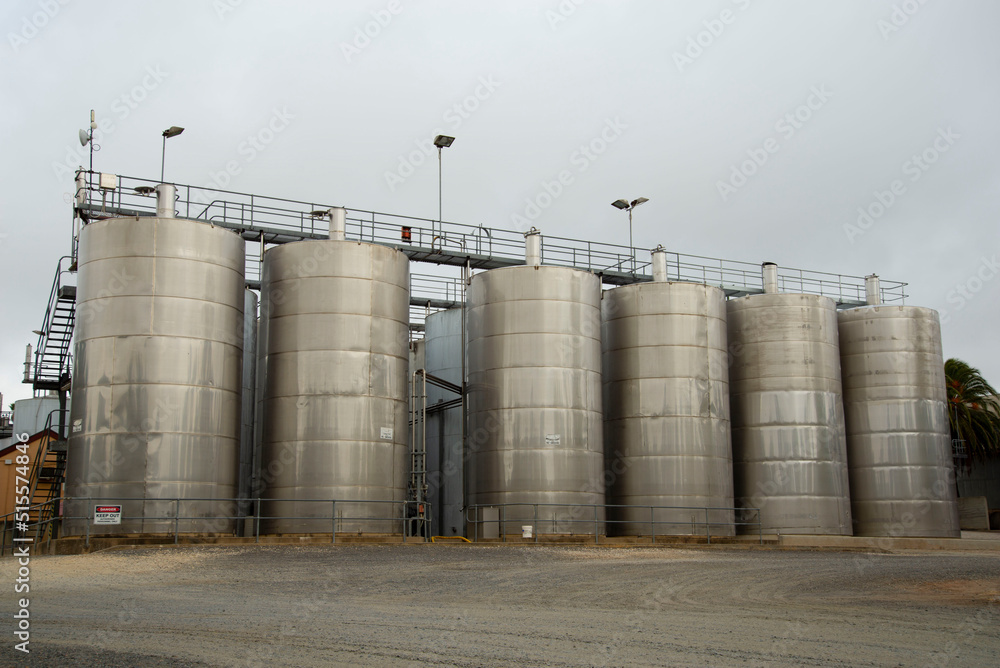 Fermentation Tanks for Wine Making Fermentation Tanks for Wine Making