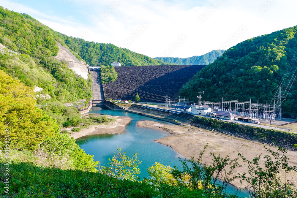 九頭竜ダムと長野発電所(福井県大野市) 九頭竜ダムと長野発電所(福井県大野市)