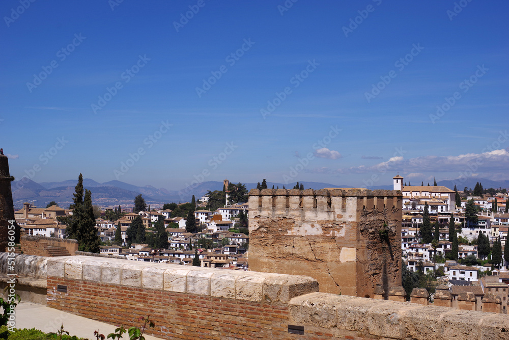 Albaicin derrière les remparts de l'Alhambra
