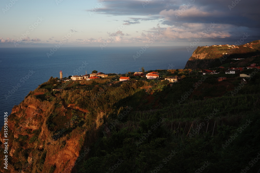 Pôr-do-sol na ravina - Ilha da Madeira