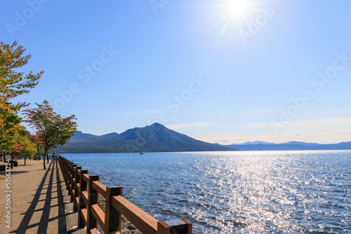 初秋ブルーの支笏湖「北海道」