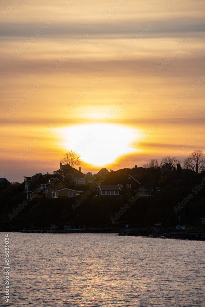 Naklejka premium Norwegian sunset