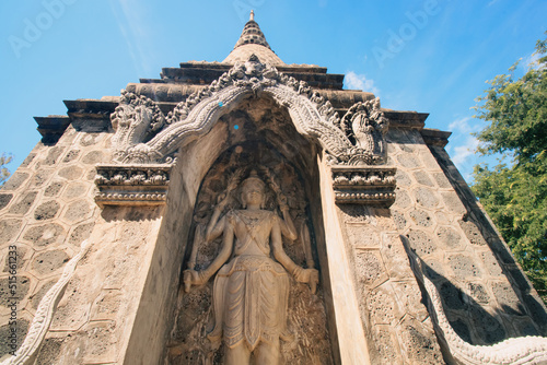 Billede på lærred Mythical sculpture in Phnom Srey and Phnom Pros Temple, an off the beaten path t