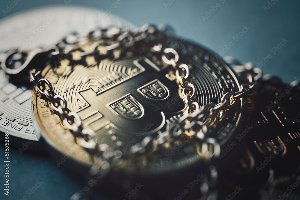 鎖に繋がれたビットコイン 鎖に繋がれたビットコイン