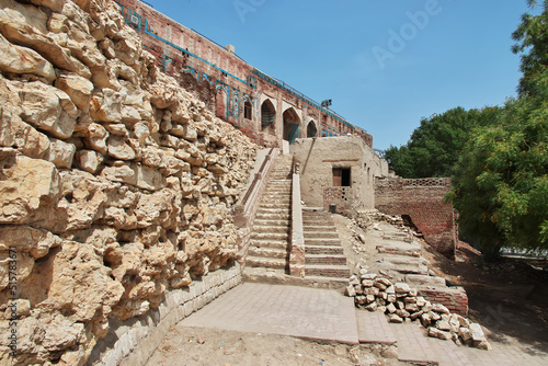 Картината върху платно Tomb Of Seven Sisters, Sateen Jo Aastan in Sukkur, Pakistan