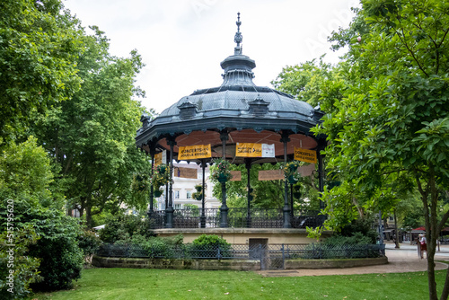 kiosque sur la place Jean Jaurès à Saint-Etienne photo