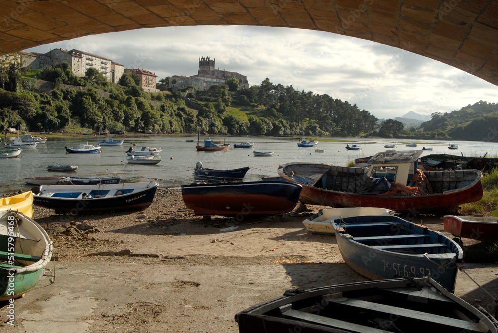 Embarcadero en san vicente de la barquera en España.Asturias