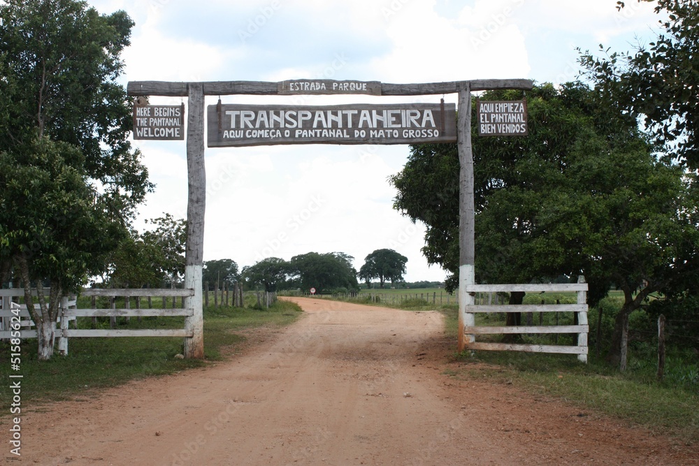 Fototapeta premium Portal Transpantaneira em Poconé