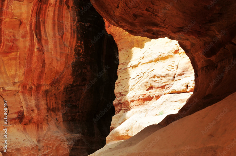 A beautiful rock photo in Petra, Jordan