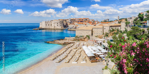 Obraz na płótnie Landscape with Banje beach and old town of Dubrovnik, dalmatian coast, Croatia w salonie