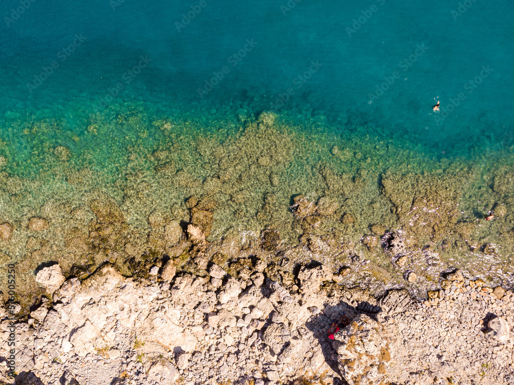 Obraz premium Top down shot of rock