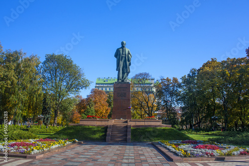 Monument to Taras Shevchenko in Shevchenko Park, Kyiv, Ukraine	
 photo